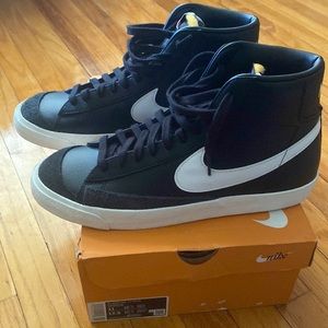 Men’s Size 11 Blazer Mid ‘77 Vintage